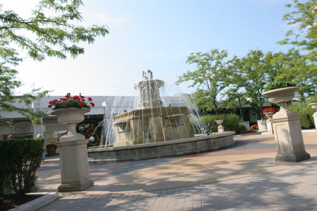 Fountain courtyard at Westfield Old Orchard shopping center in Skokie, Illinois